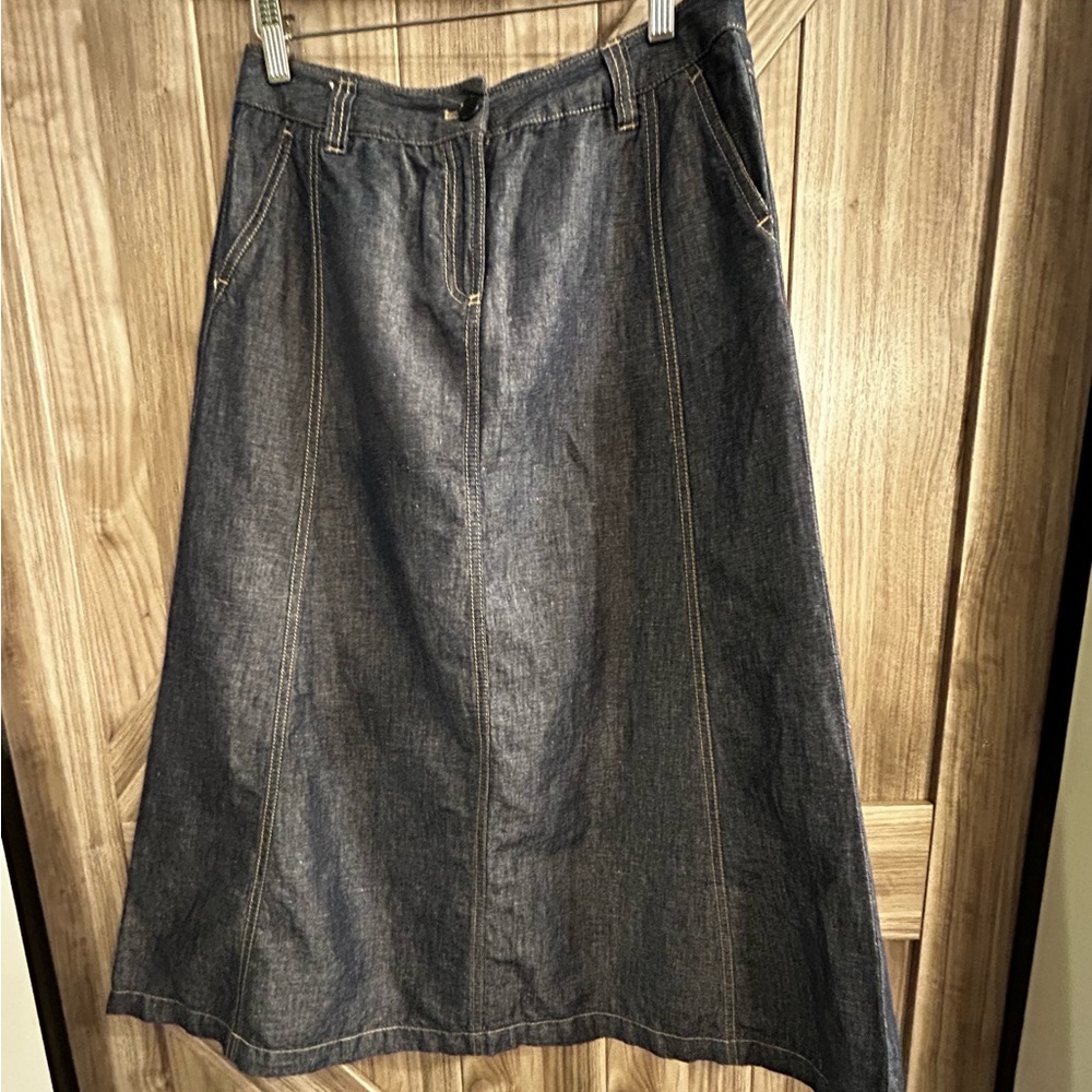 Talbots Dark Wash Denim Midi Skirt - A-Line Paneled Design - Size 6 (approx)